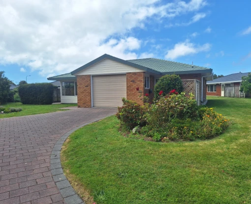 kapiti-village-metlifecare-spacious-modern-villa-available-now-31931