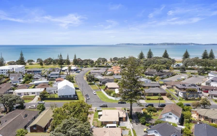 the-grove-orewa-entertainers-delight-35006