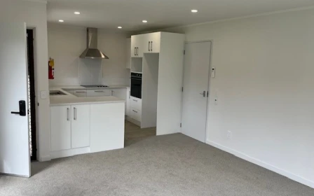 whangarei-park-village-fully-renovated-2-bed-with-study-villa-27547