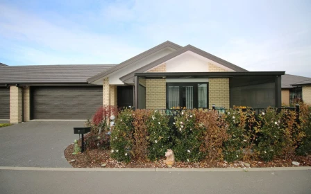 woodcroft-estate-2-bedroom-double-garage-villa-26354